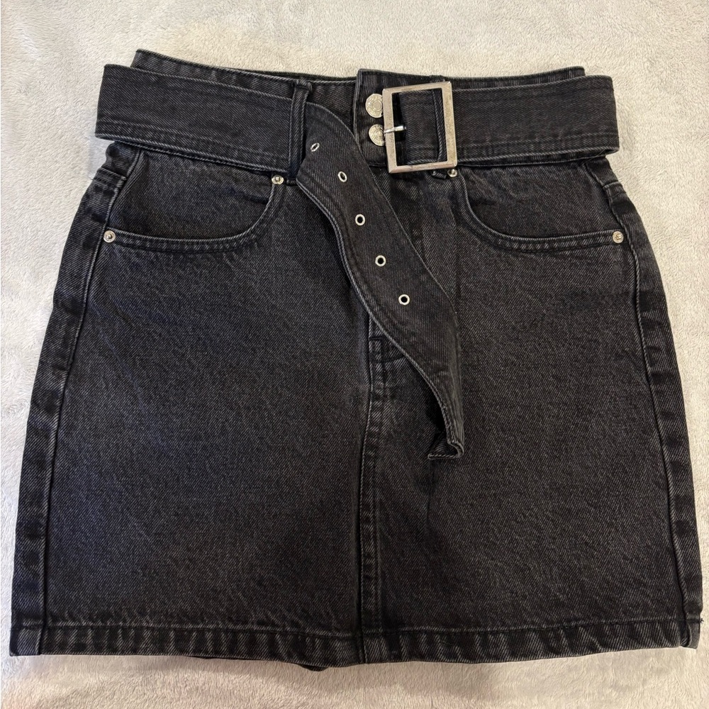 FOREVER 21 DENIM MINI SKIRT